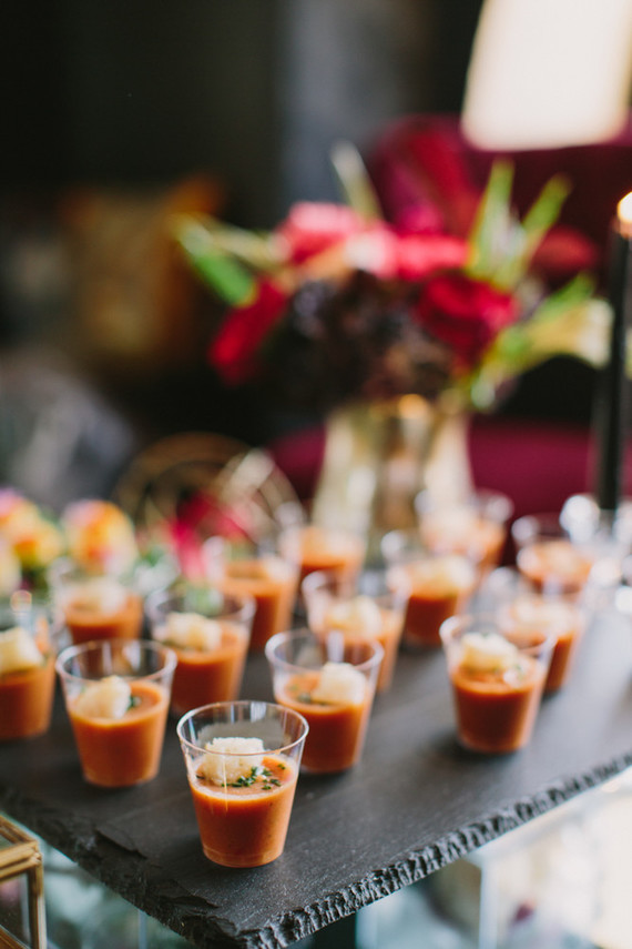 black and gold fall wedding ideas