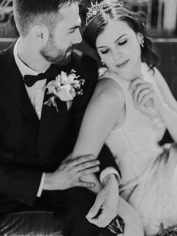 Great Gatsby inspired wedding portraits