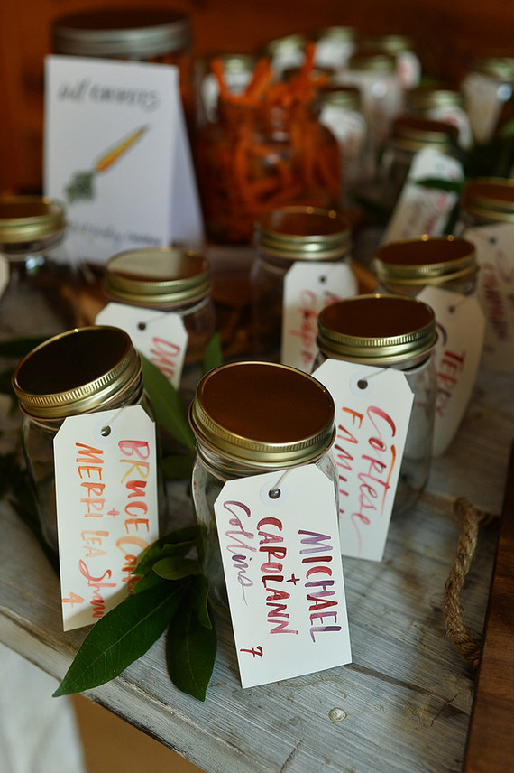 Seasonal foodie wedding favors