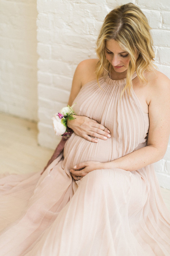 romantic formal maternity photos