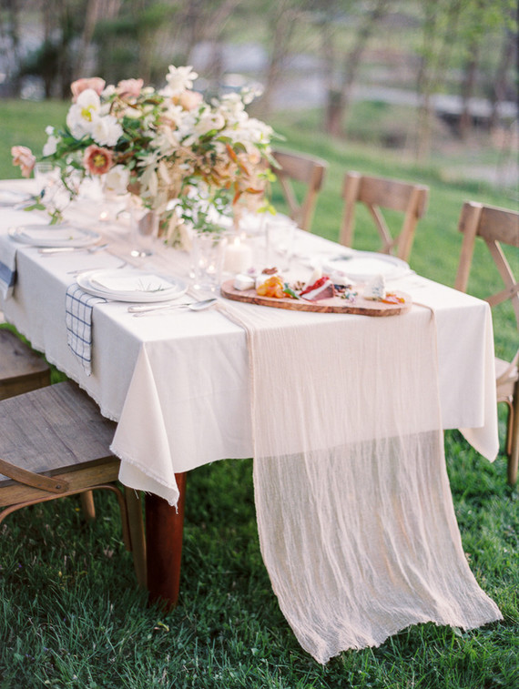 romantic outdoor tablescape Inspiration