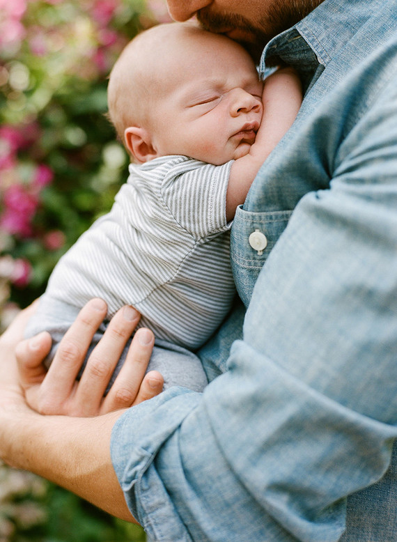Modern newborn photos by Lacie Hansen