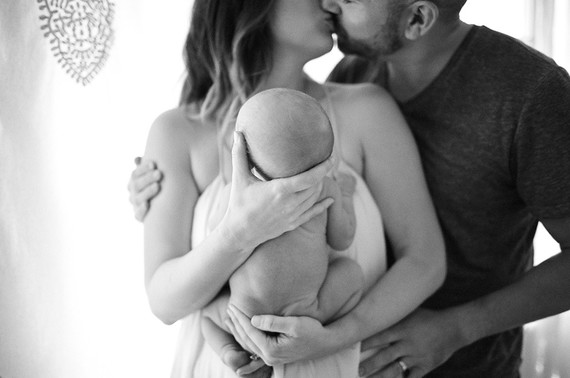 Modern newborn photos by Lacie Hansen