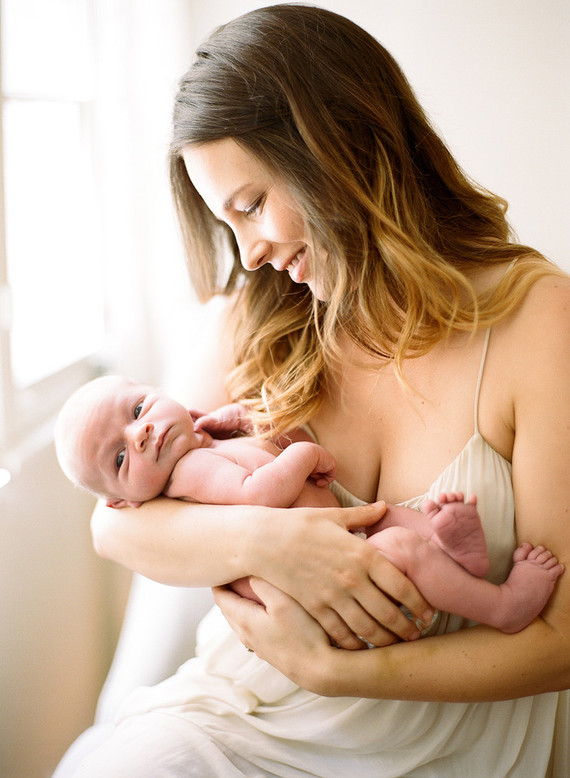 Modern newborn photos by Lacie Hansen