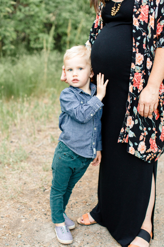 Rustic fall family maternity photos