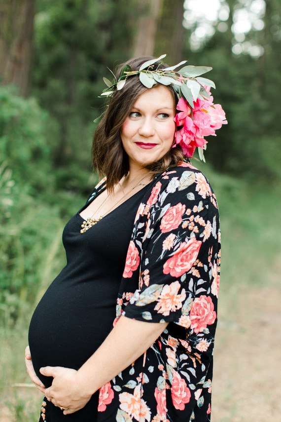 Rustic fall family maternity photos