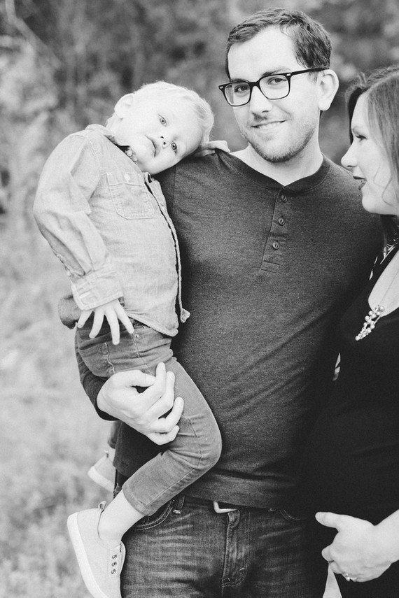 Rustic fall family maternity photos