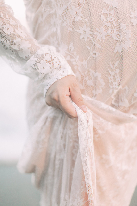 romantic laguna beach maternity photos