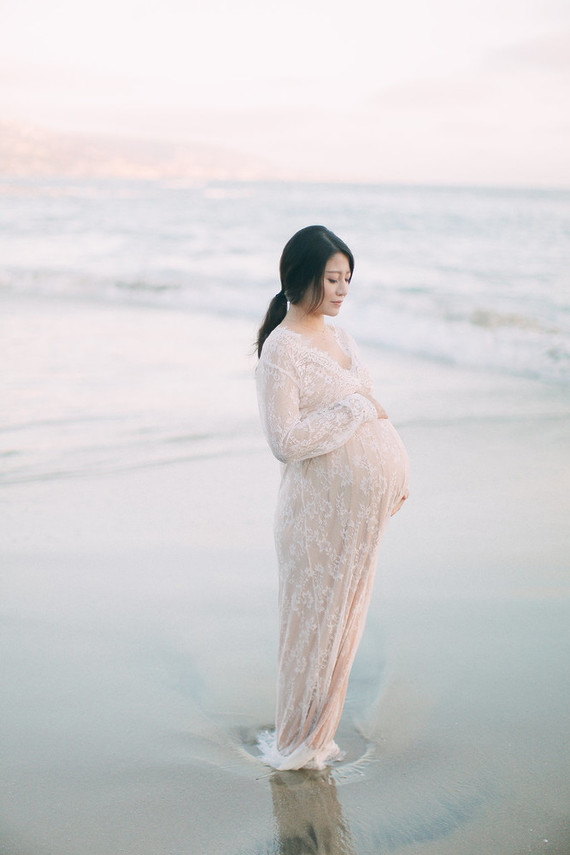 romantic laguna beach maternity photos