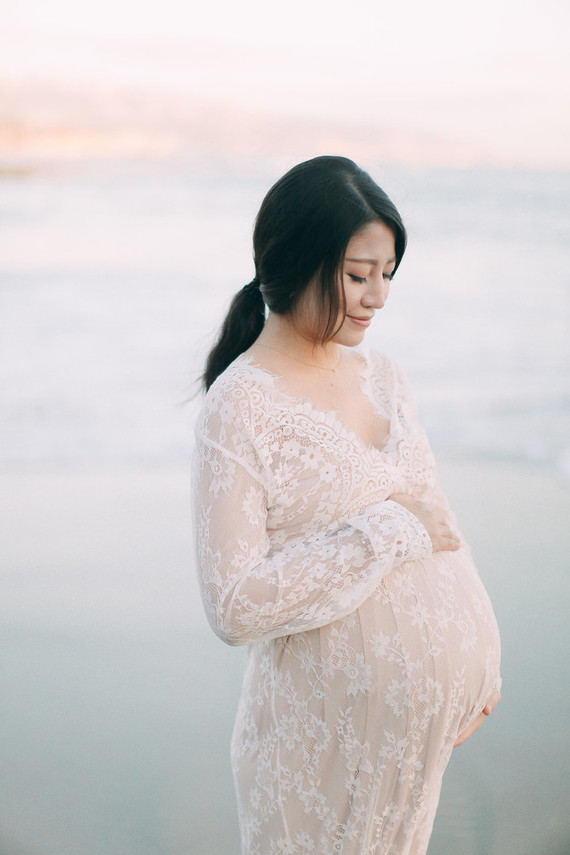 romantic laguna beach maternity photos