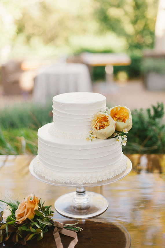 White wedding cake
