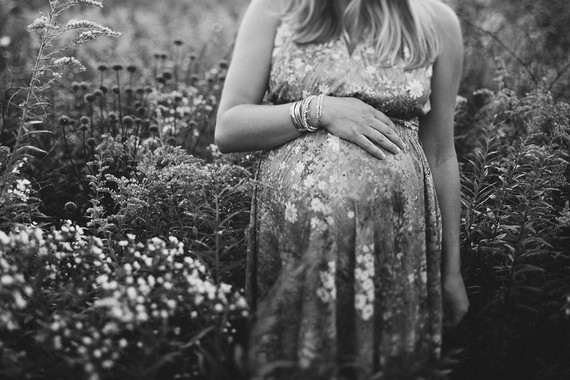 black and white vintage style maternity photos