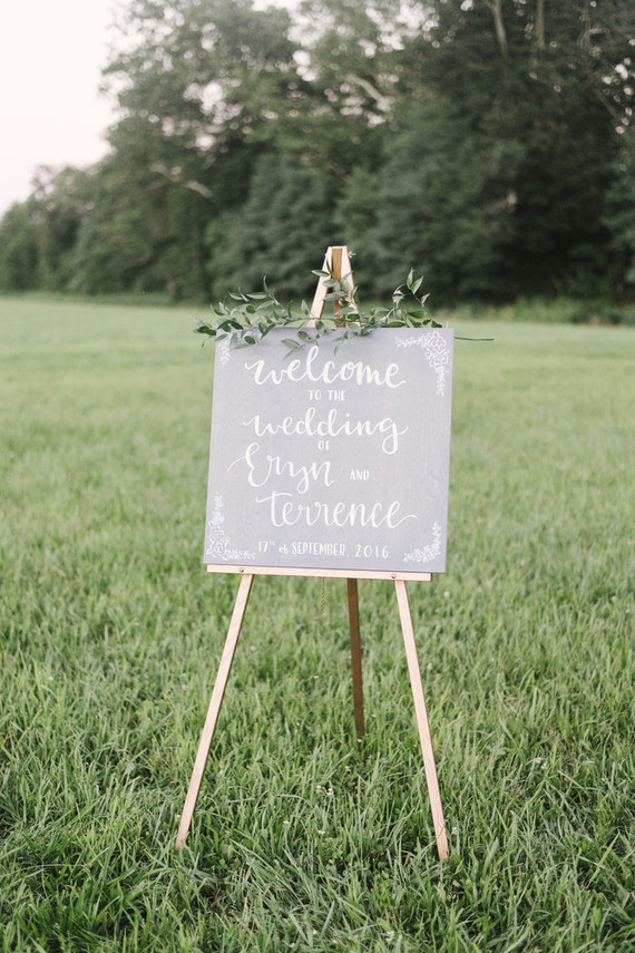 Rustic wedding signage