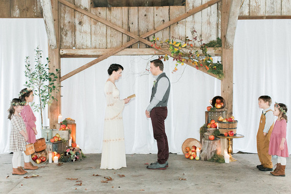 Fall wedding ceremony