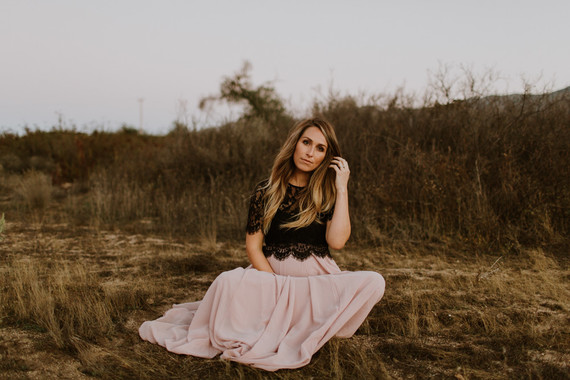 Rustic fall maternity photos