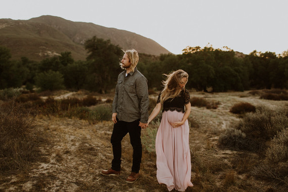 Rustic fall maternity photos