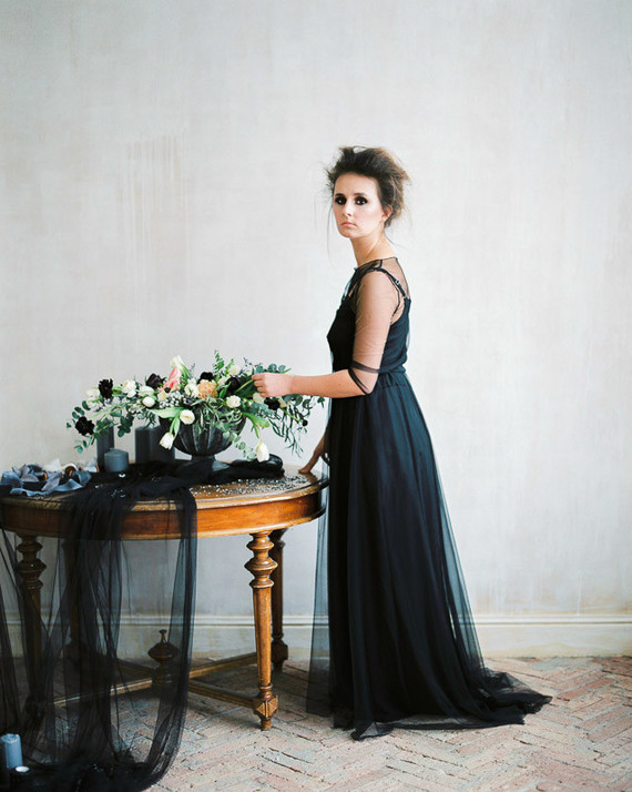 romantic black wedding ideas