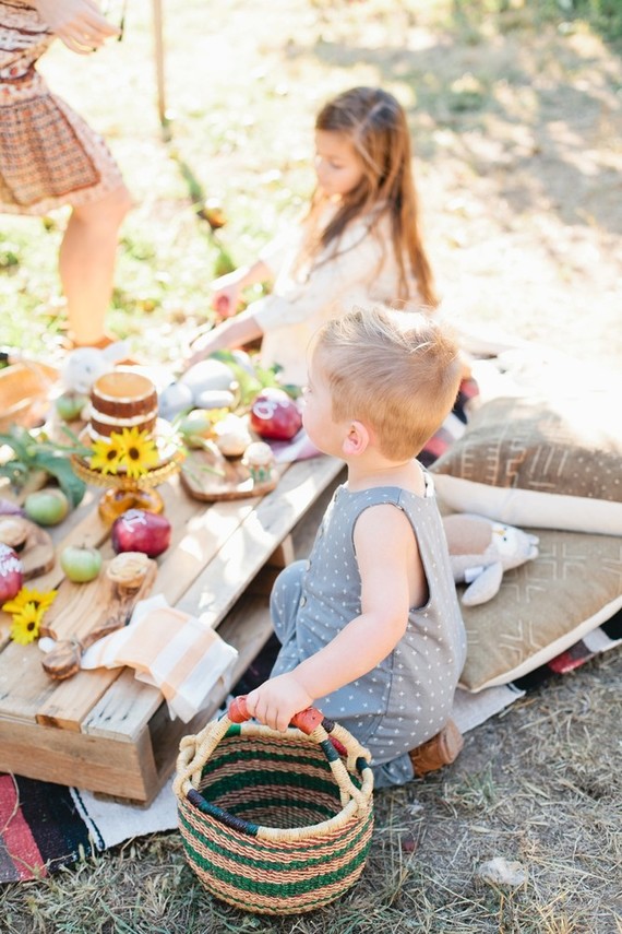 kids apple picking party