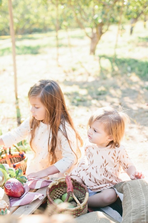 kids apple picking party
