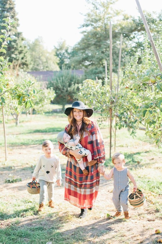 kids apple picking party