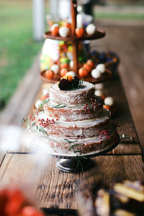 Semi naked wedding cake
