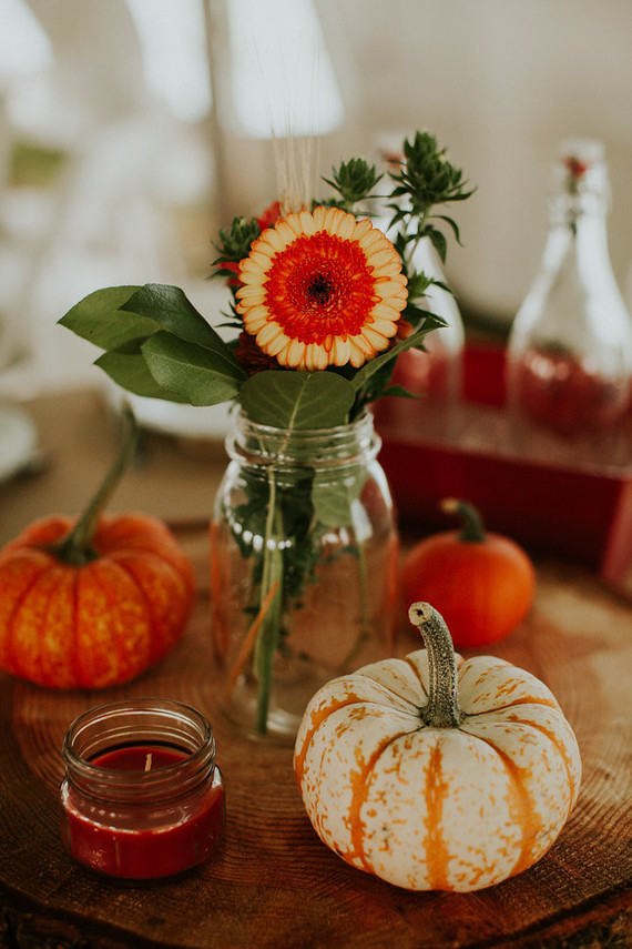 Fall wedding decor