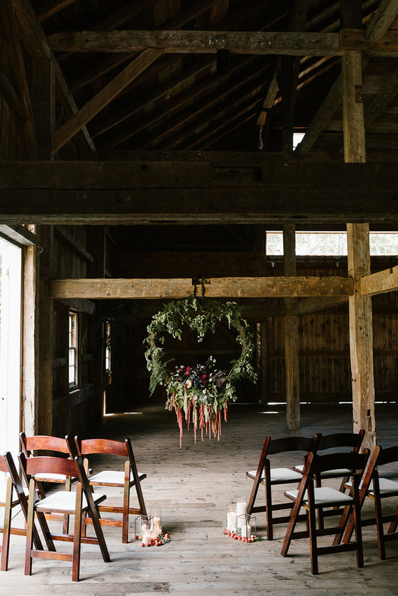 Fall barn wedding decor