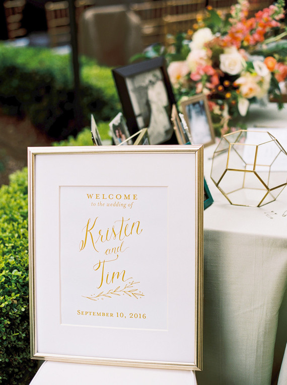 Elegant wedding decor