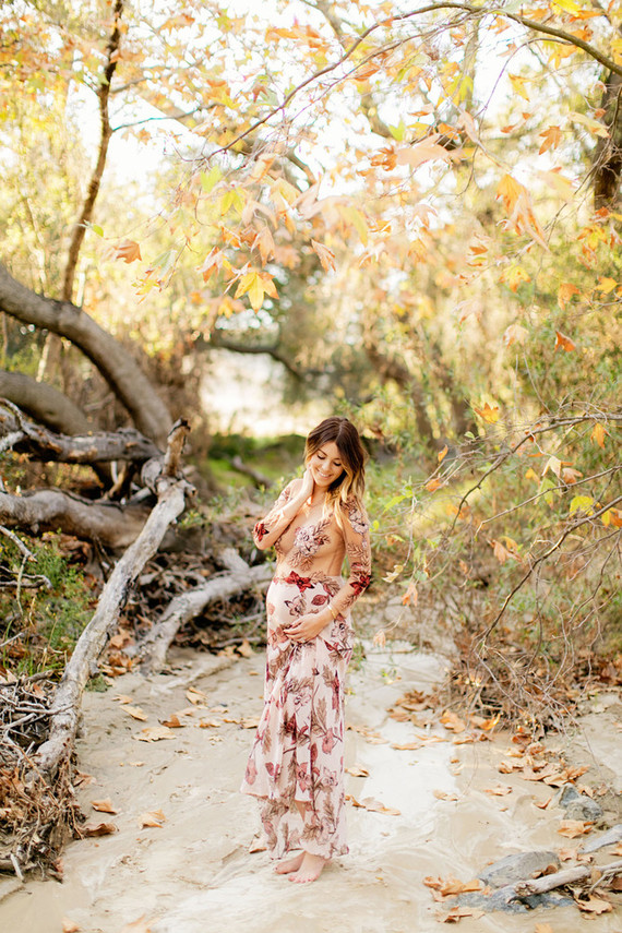 fashionable sexy maternity photos