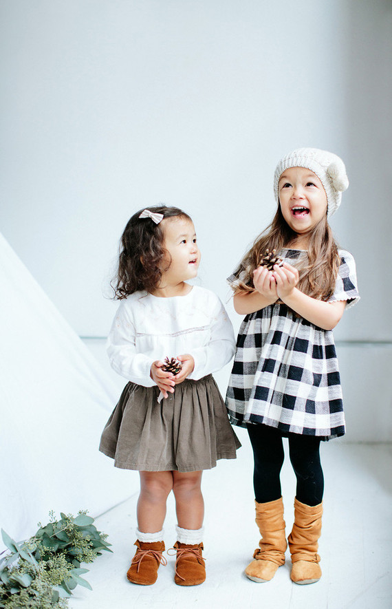 modern styled holiday photos