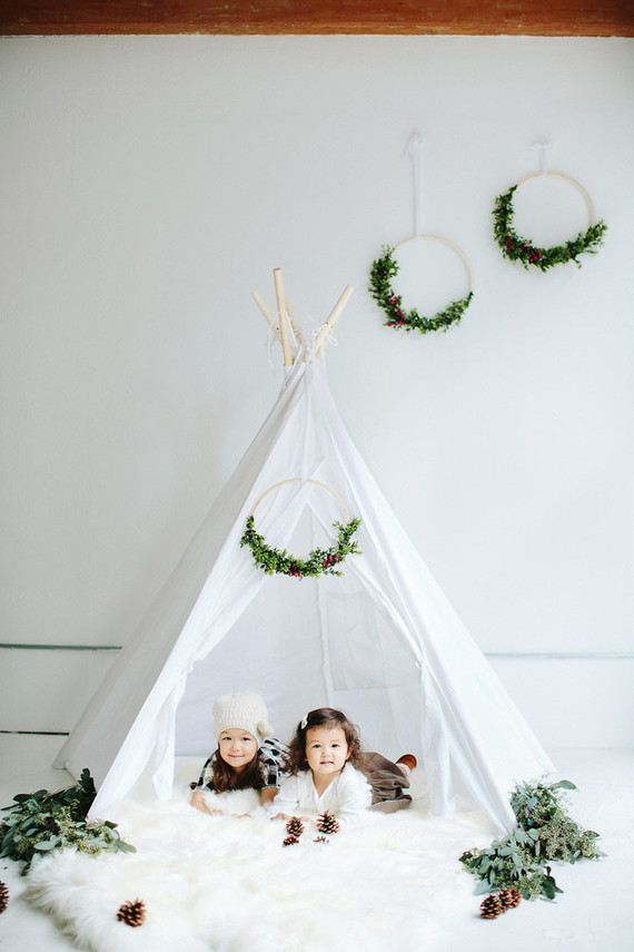 modern styled holiday photos