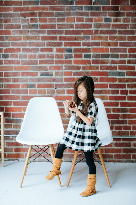 modern styled holiday photos