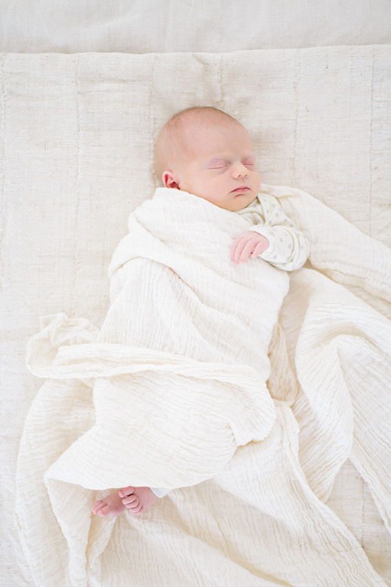 neutral natural newborn photos