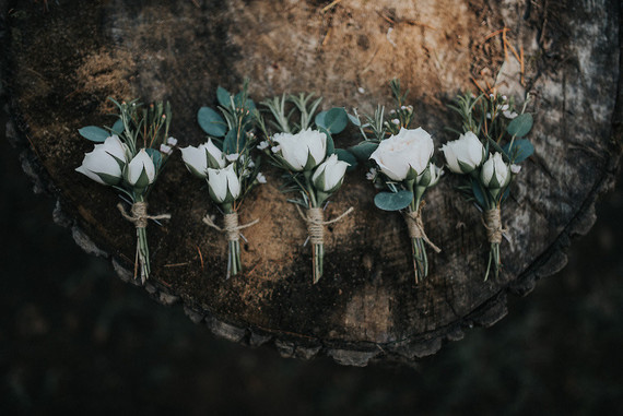 Rustic boutonnières