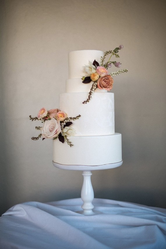 Modern wedding cake