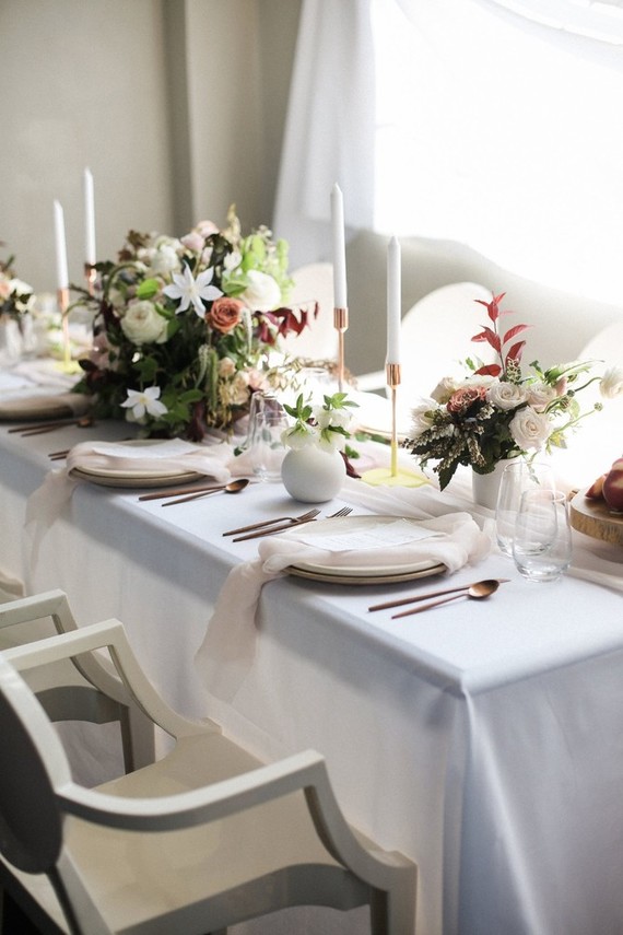 Modern white and copper tablescape