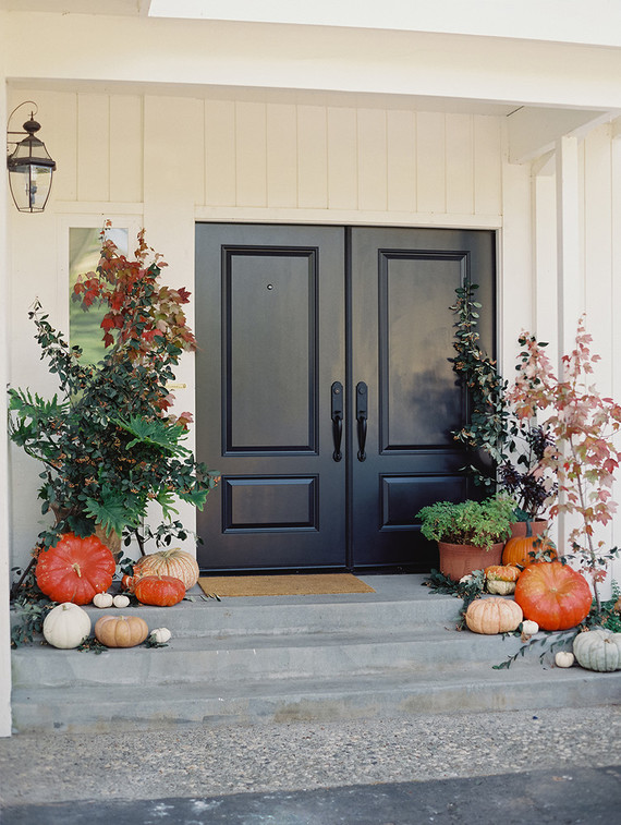 Fall front porch decor