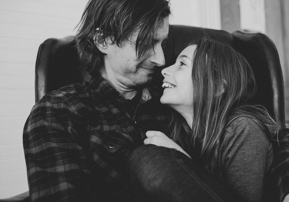 Farmhouse holiday family photos