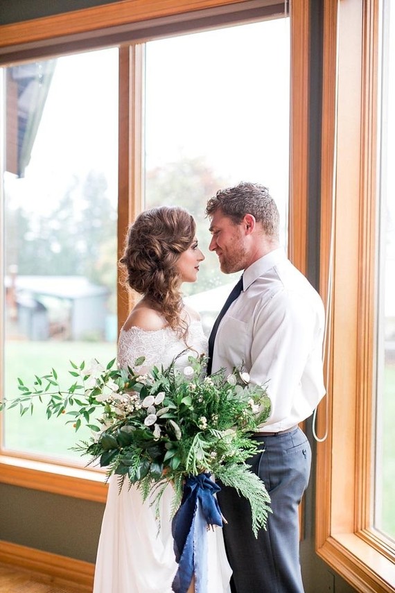 Winter bridal bouquet