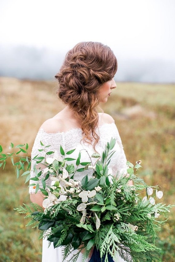 Winter bridal bouquet