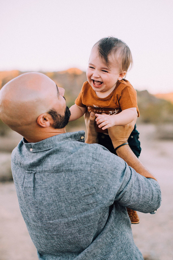 Modern desert family photos