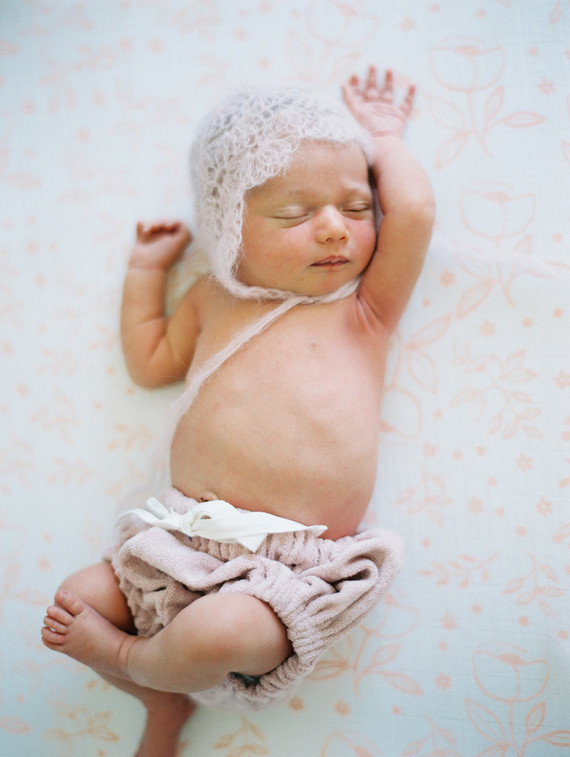 cozy winter newborn photos
