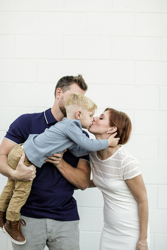 modern urban family photos Inspiration