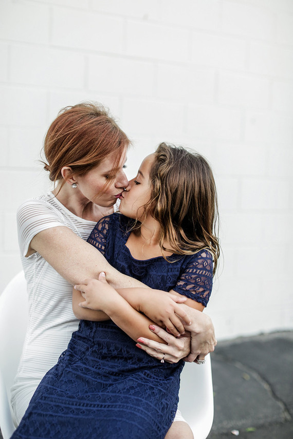 modern urban family photos