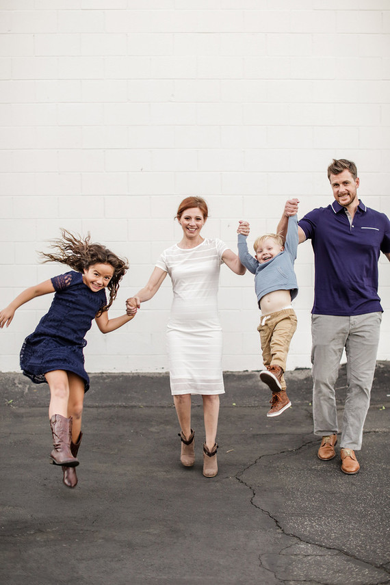 modern urban family photos