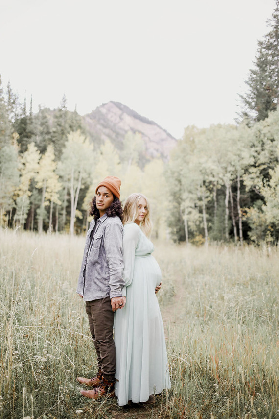 Boho rustic maternity photos