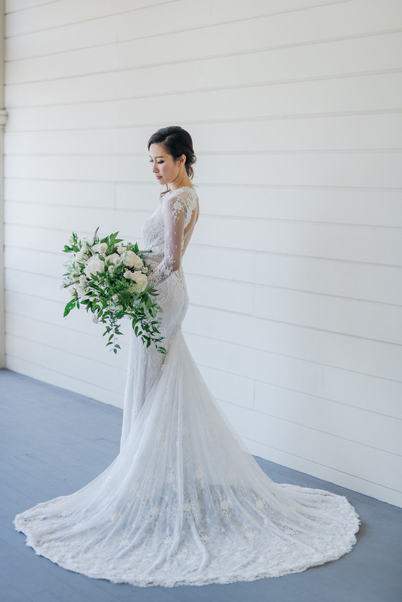 Elegant wedding dress