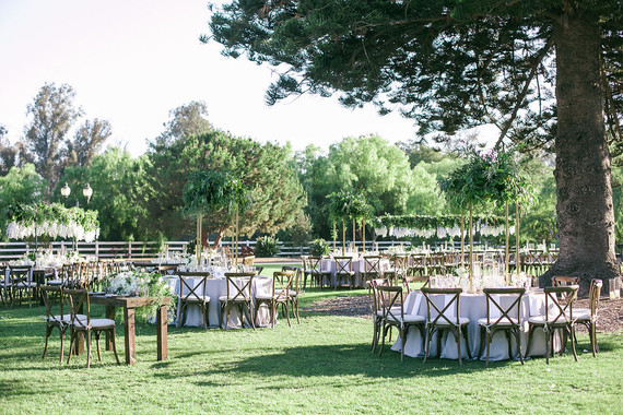 Green, white, and gold wedding ideas