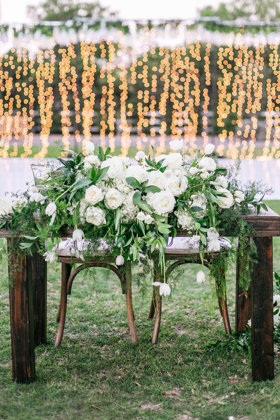 Green, white, and gold wedding ideas