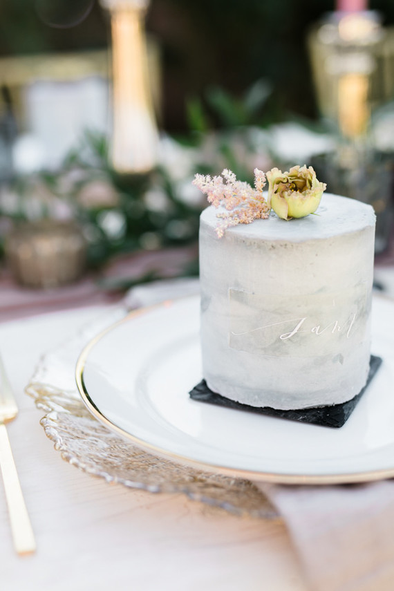 Modern wedding cake